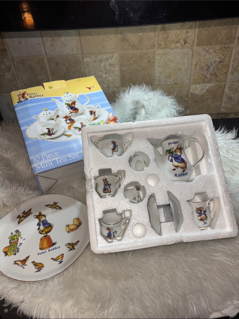 The World Of Beatrix Potter Mini Porcelain Service Tea Set New in Box Collectors